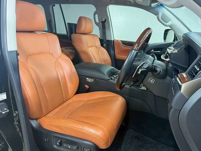TOYOTA LEXUS LX570 AWD 2017 Image 31