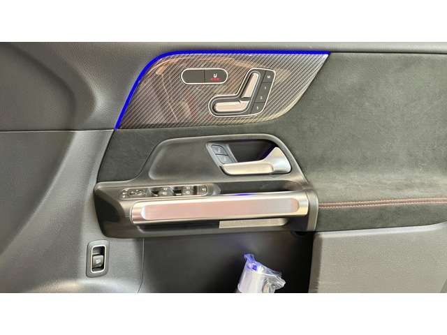 MERCEDES BENZ GLB 2025 Image 31