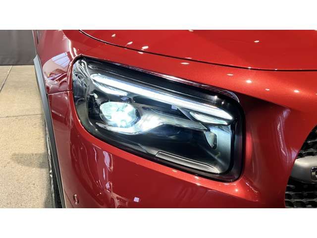 MERCEDES BENZ GLB 2025 Image 31