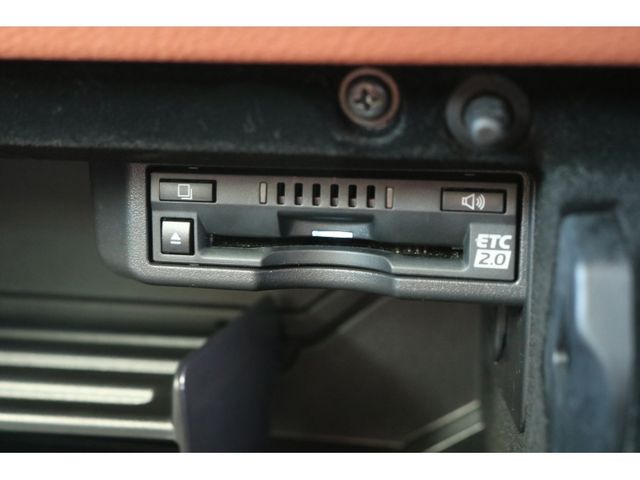 TOYOTA LEXUS IS300H 2022 Image 31