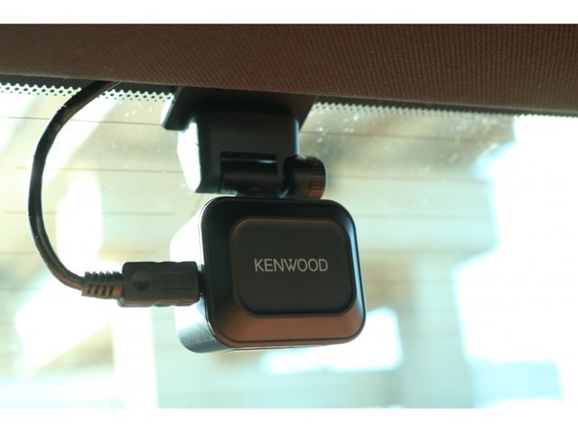 TOYOTA LEXUS IS300H 2022 Image 31