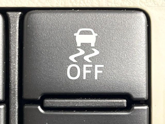 DAIHATSU TANTO 4WD 2017 Image 31