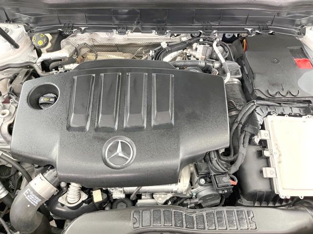 MERCEDES BENZ GLB 2022 Image 31