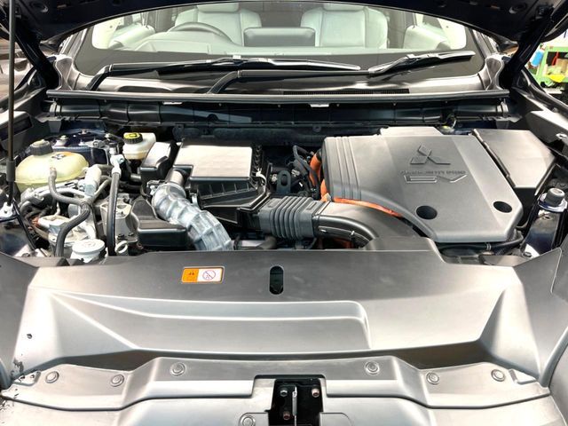 MITSUBISHI OUTLANDER PHEV 2022 Image 31
