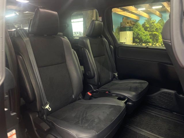 TOYOTA VOXY HYBRID 2021 Image 31