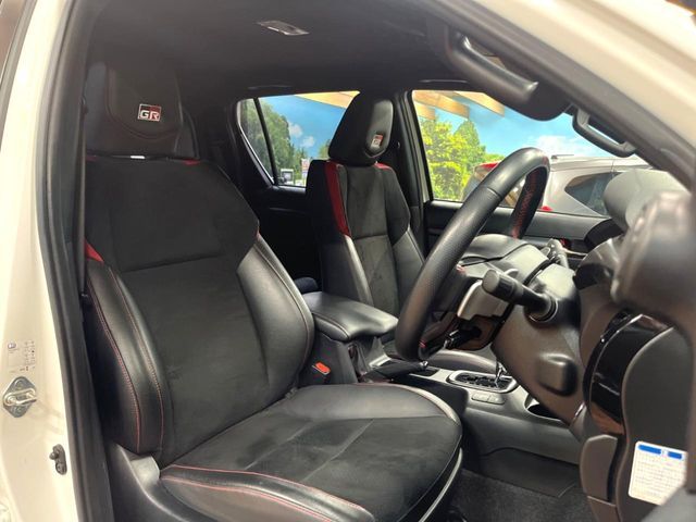 TOYOTA HILUX 4WD 2022 Image 31