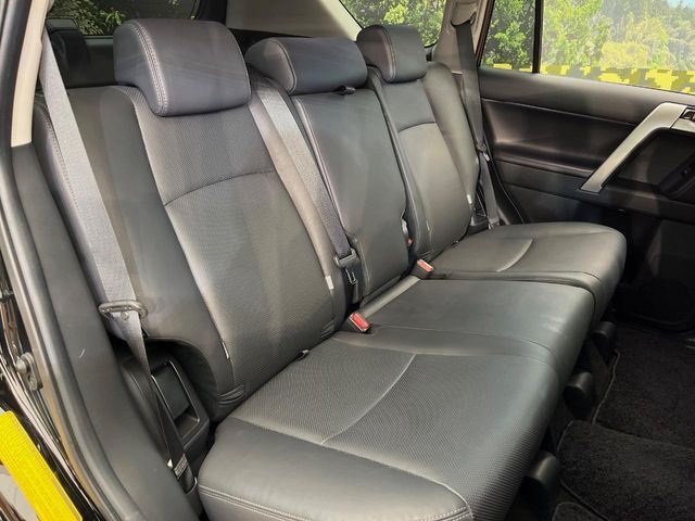 TOYOTA LANDCRUISER PRADO 2018 Image 31