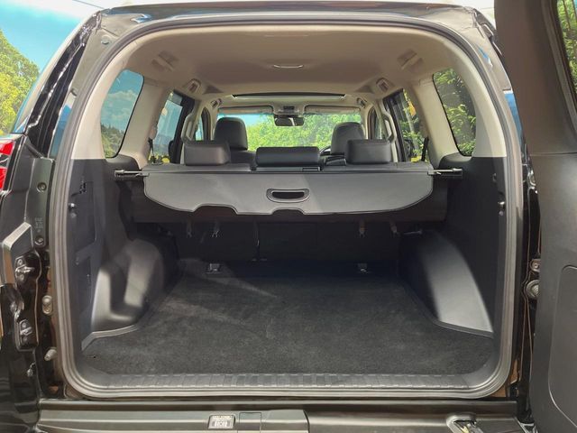 TOYOTA LANDCRUISER PRADO 2018 Image 31