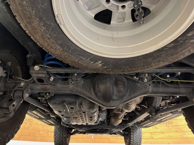 TOYOTA LANDCRUISER PRADO 2018 Image 31