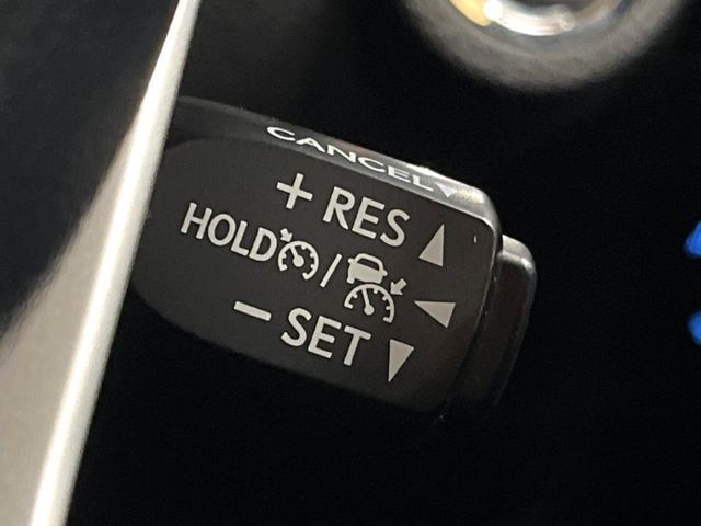 TOYOTA HILUX 4WD 2023 Image 31