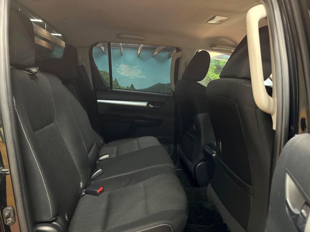 TOYOTA HILUX 4WD 2023 Image 31