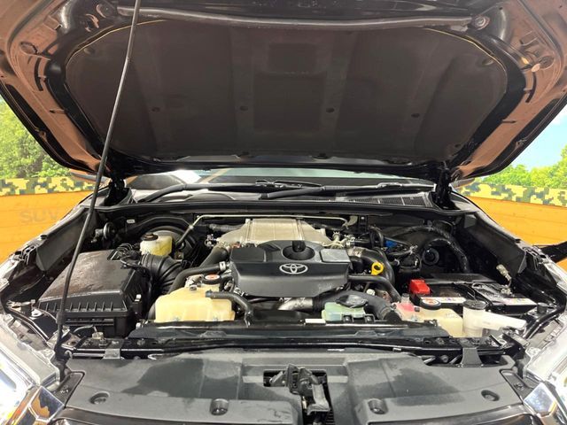 TOYOTA HILUX 4WD 2023 Image 31