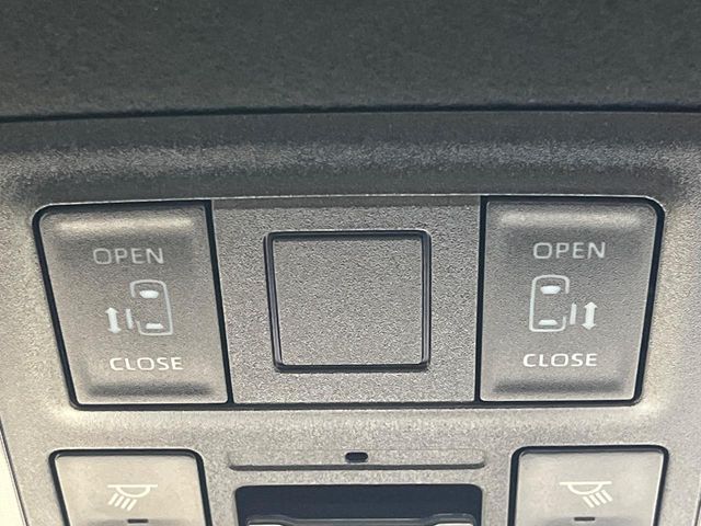 TOYOTA NOAH HYBRID 2023 Image 31