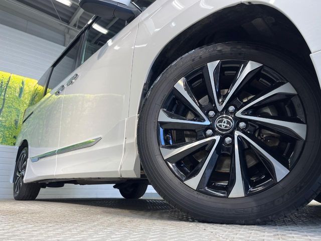 TOYOTA NOAH HYBRID 2023 Image 31