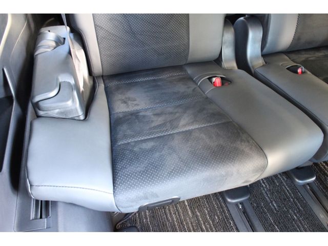 TOYOTA ALPHARD 2023 Image 31