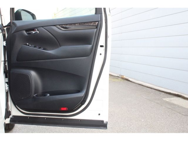 TOYOTA ALPHARD 2022 Image 31