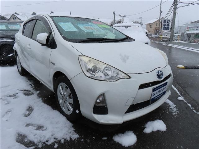 TOYOTA AQUA 2014 Image 31