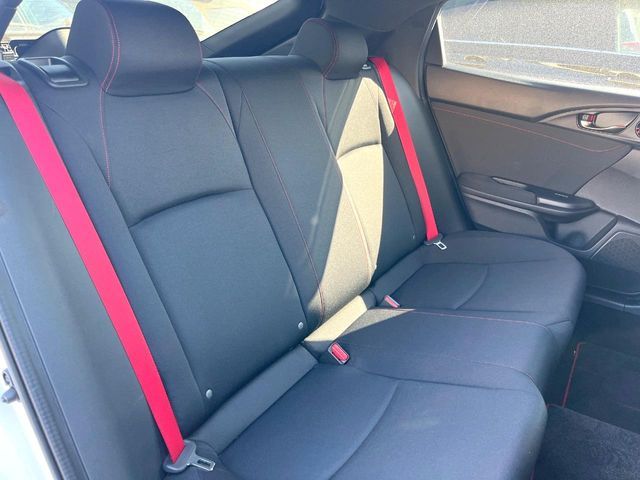 HONDA CIVIC HATCHBACK 2018 Image 31