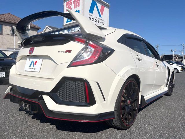 HONDA CIVIC HATCHBACK 2018 Image 31