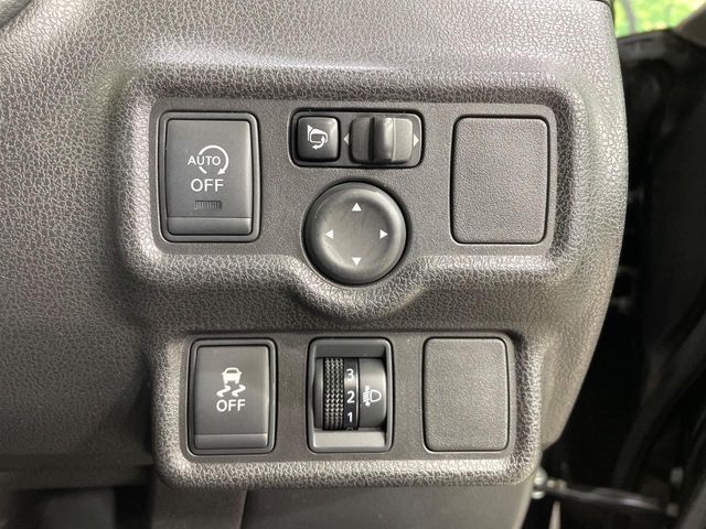 NISSAN NOTE 2015 Image 31