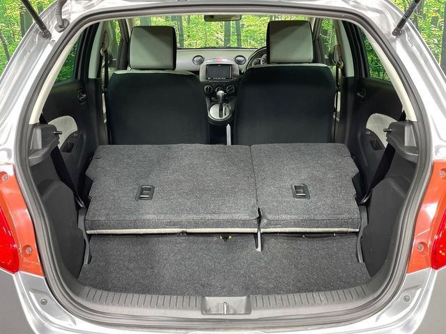 MAZDA DEMIO 2013 Image 31