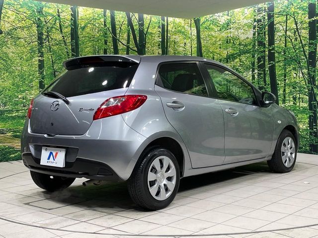 MAZDA DEMIO 2013 Image 31