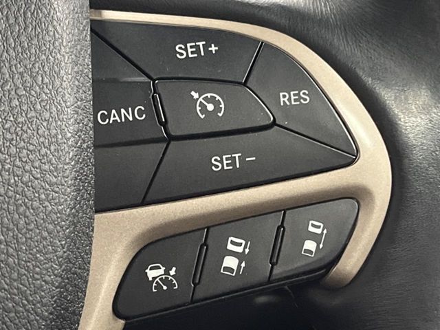 JEEP GRAND CHEROKEE 2017 Image 31