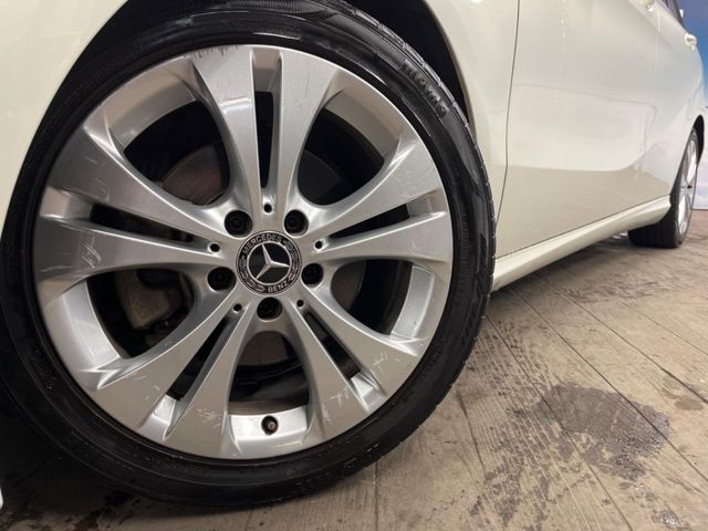 MERCEDES BENZ B CLAS 2018 Image 31