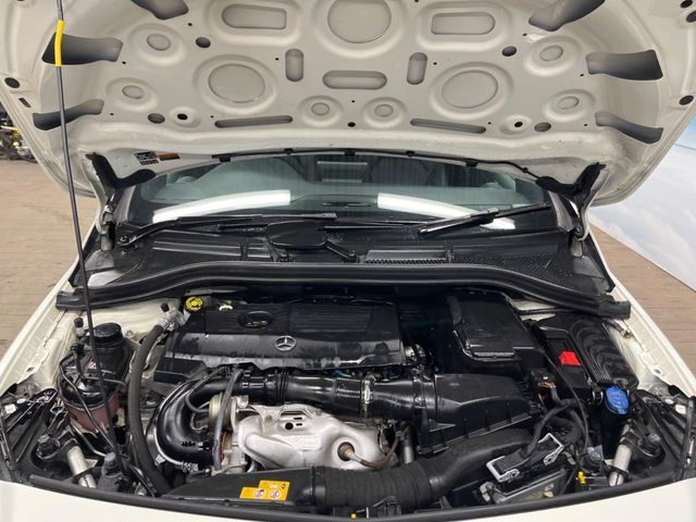 MERCEDES BENZ B CLAS 2018 Image 31