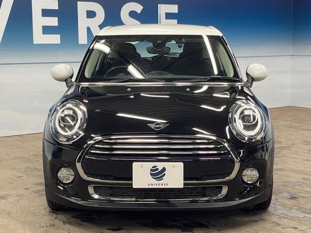 BMW MINI COOPER D 5DOOR 2019 Image 31