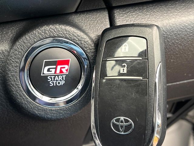 TOYOTA HILUX 4WD 2024 Image 31