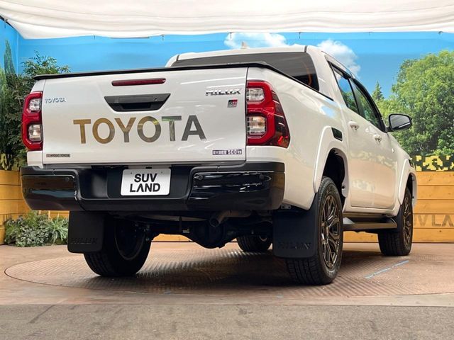 TOYOTA HILUX 4WD 2024 Image 31