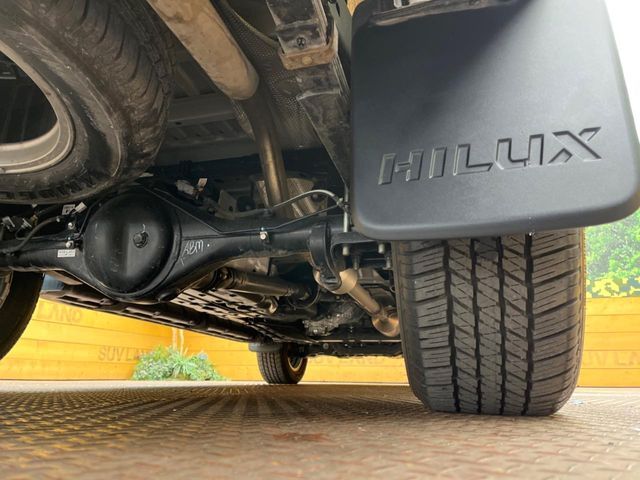 TOYOTA HILUX 4WD 2024 Image 31