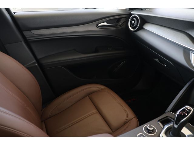 ALFAROMEO STELVIO 2023 Image 31