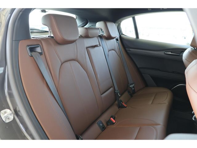 ALFAROMEO STELVIO 2023 Image 31