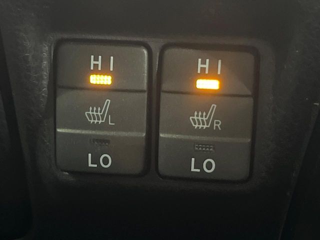 TOYOTA VOXY HYBRID 2019 Image 31