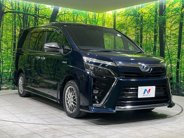 TOYOTA VOXY HYBRID 2019 Image 31