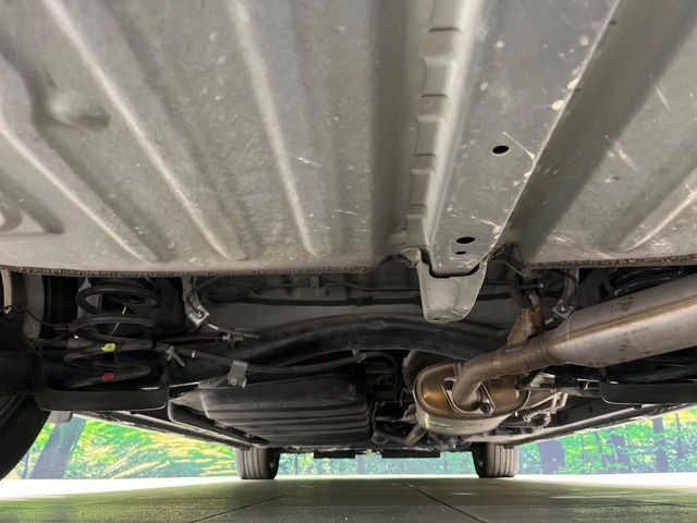 TOYOTA VOXY HYBRID 2019 Image 31