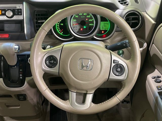 HONDA N BOX 2013 Image 31