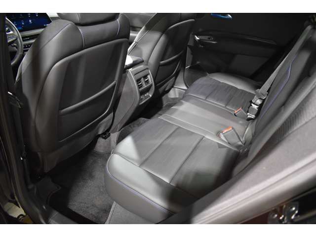 CADILLAC XT4 2025 Image 31