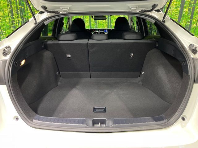 TOYOTA PRIUS 2017 Image 31