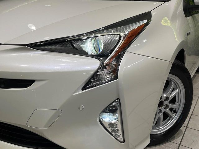 TOYOTA PRIUS 2017 Image 31