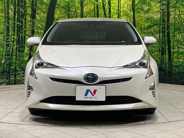 TOYOTA PRIUS 2017 Image 31