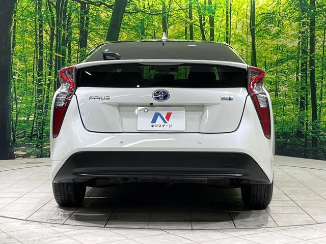 TOYOTA PRIUS 2017 Image 31