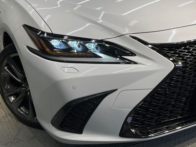 TOYOTA LEXUS ES300H 2021 Image 31