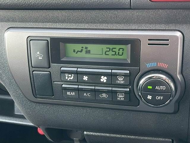 TOYOTA HIACE VAN 2WD 2021 Image 31