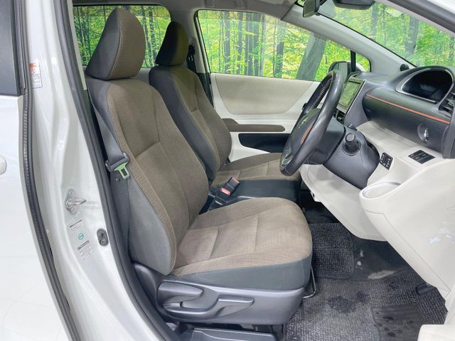 TOYOTA SIENTA 2015 Image 31