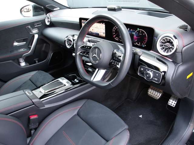 MERCEDES BENZ CLA CL 2024 Image 31