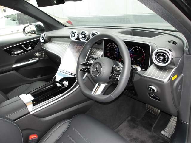 MERCEDES BENZ GLC CL 2024 Image 31