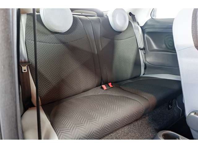 FIAT 500C 2016 Image 31